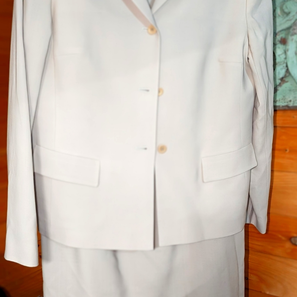 Talbot's skirt suit